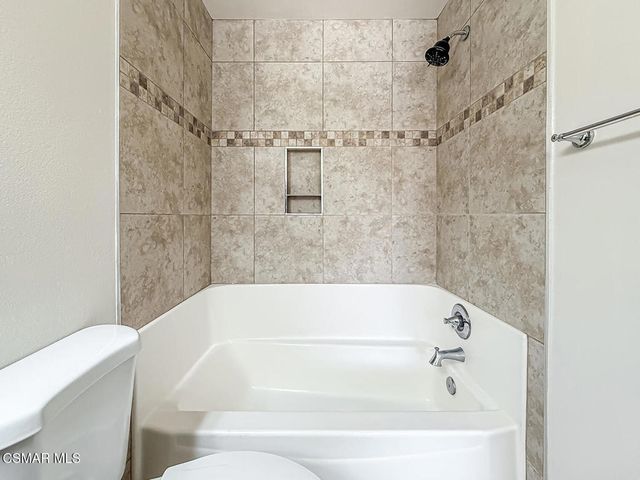 1752 E Avenida De Las Flores, Thousand Oaks, CA 91362