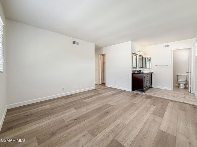 1752 E Avenida De Las Flores, Thousand Oaks, CA 91362