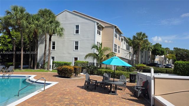 2307 N Congress Ave 16, Boynton Beach, FL 33426