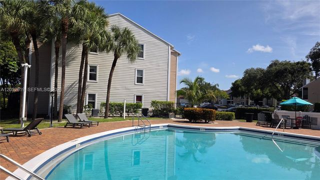 2307 N Congress Ave 16, Boynton Beach, FL 33426