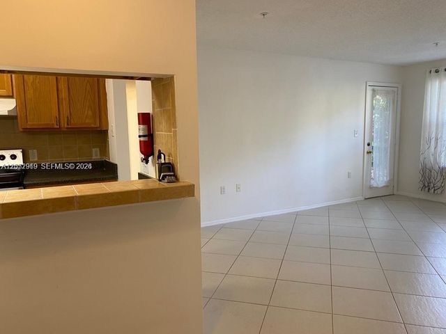 2307 N Congress Ave 16, Boynton Beach, FL 33426