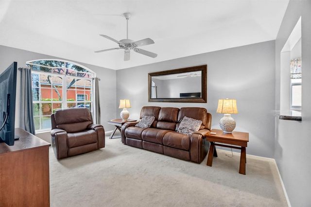 8021 Via Hacienda, Riviera Beach, FL 33418