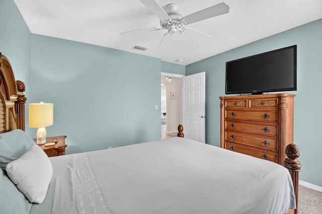 8021 Via Hacienda, Riviera Beach, FL 33418