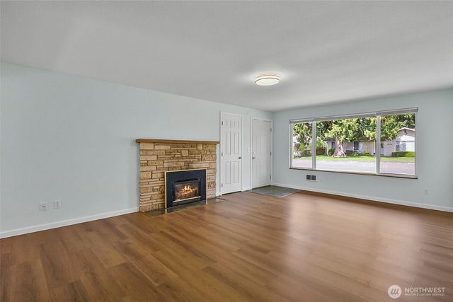 6526 77th Place NE, Marysville, WA 98270