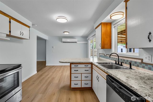 6526 77th Place NE, Marysville, WA 98270