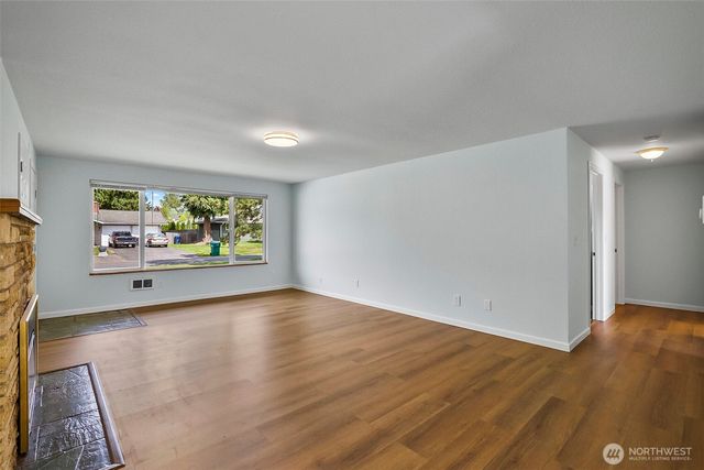 6526 77th Place NE, Marysville, WA 98270