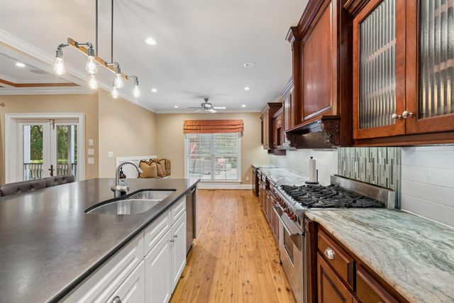 4799 Marshwood Drive, Hollywood, SC 29449