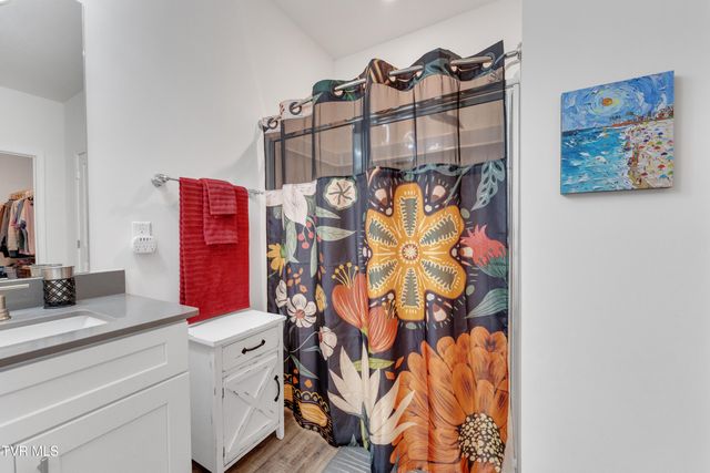 1702 Fox Meadows Circle, Bluff City, TN 37618