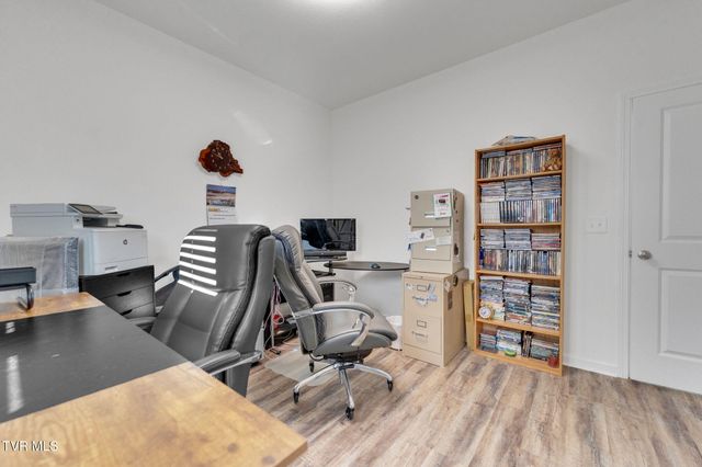 1702 Fox Meadows Circle, Bluff City, TN 37618