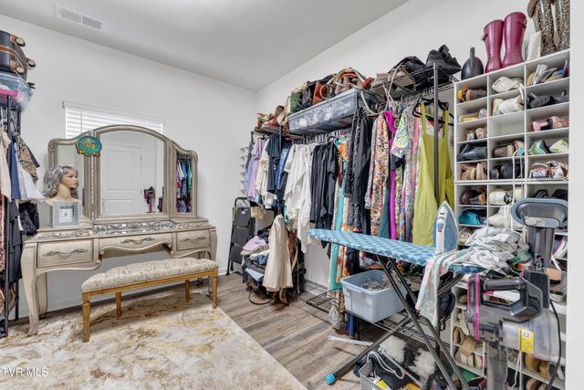 1702 Fox Meadows Circle, Bluff City, TN 37618