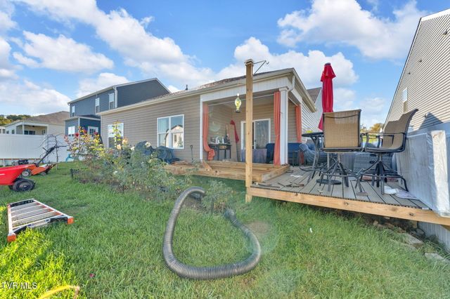 1702 Fox Meadows Circle, Bluff City, TN 37618