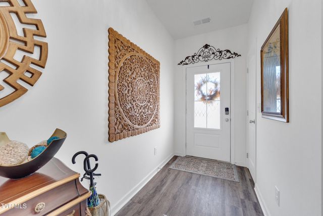 1702 Fox Meadows Circle, Bluff City, TN 37618