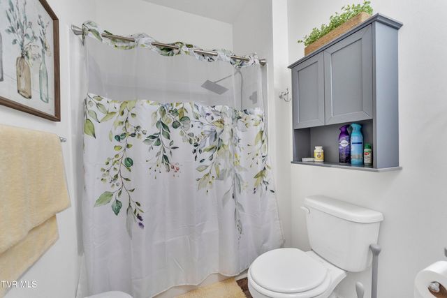 1702 Fox Meadows Circle, Bluff City, TN 37618