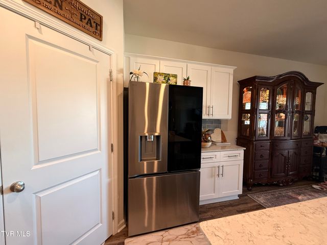 1702 Fox Meadows Circle, Bluff City, TN 37618