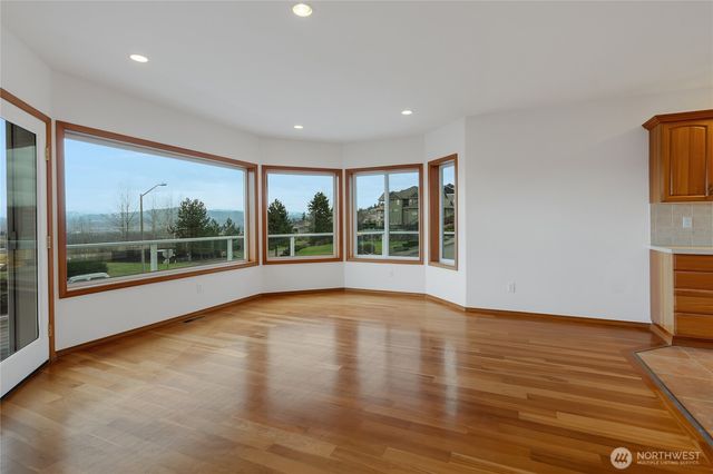 16412 139th Avenue E, Puyallup, WA 98374