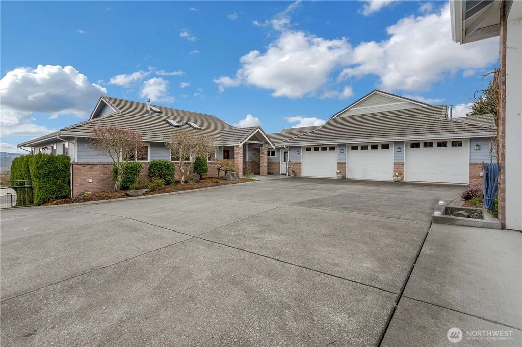 16412 139th Avenue E, Puyallup, WA 98374