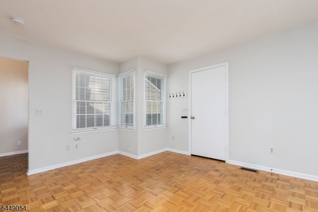7 Dorset Ln, Bedminster Twp., NJ 07921
