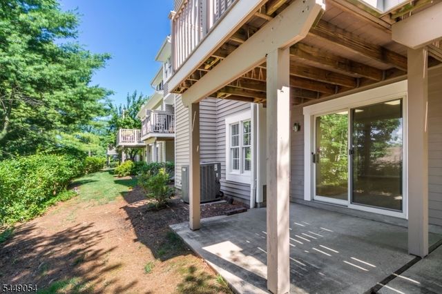 7 Dorset Ln, Bedminster Twp., NJ 07921