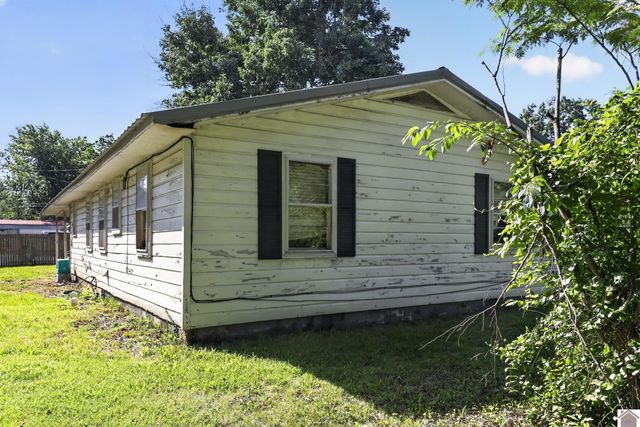 3834 Cook st, Paducah, KY 42003