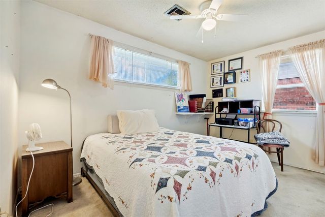 1318 Lakecrest Drive, Norman, OK 73071