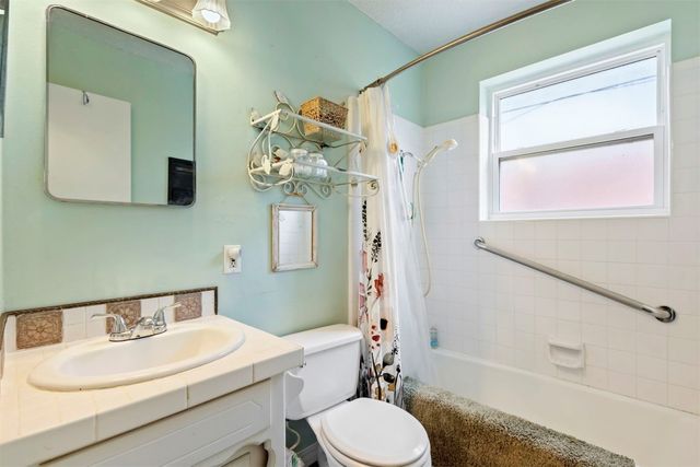 1318 Lakecrest Drive, Norman, OK 73071