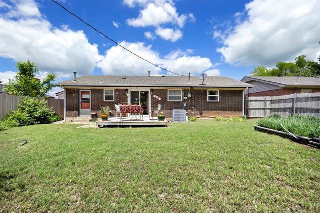 1318 Lakecrest Drive, Norman, OK 73071