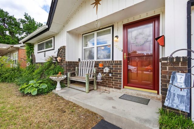 1318 Lakecrest Drive, Norman, OK 73071