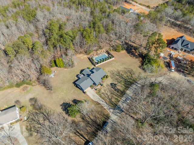 7416 Whitewash Trail, Sherrills Ford, NC 28673