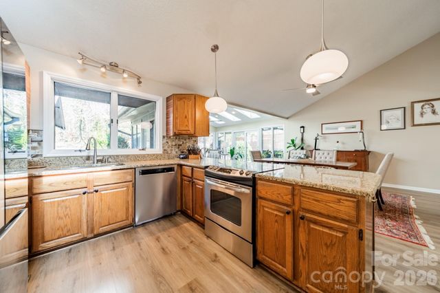 7416 Whitewash Trail, Sherrills Ford, NC 28673