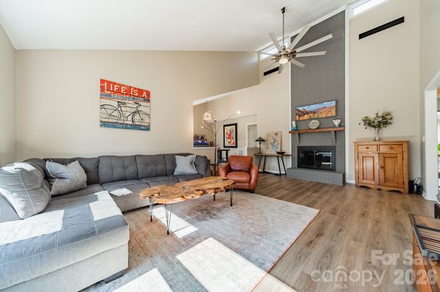 7416 Whitewash Trail, Sherrills Ford, NC 28673