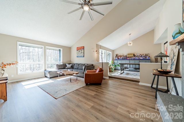 7416 Whitewash Trail, Sherrills Ford, NC 28673