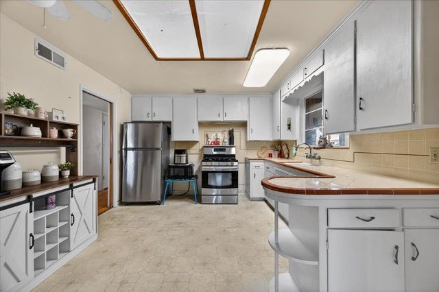 4137 E Cornell Avenue, Fresno, CA 93703