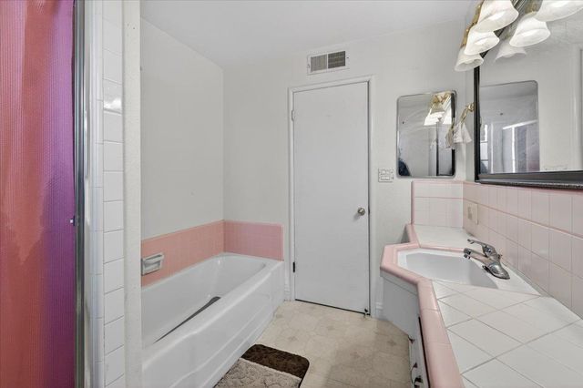 4137 E Cornell Avenue, Fresno, CA 93703