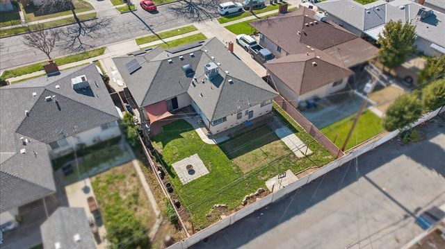 4137 E Cornell Avenue, Fresno, CA 93703