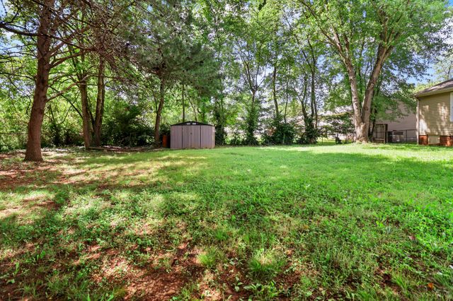 1497 Craig Dr, Clarksville, TN 37042