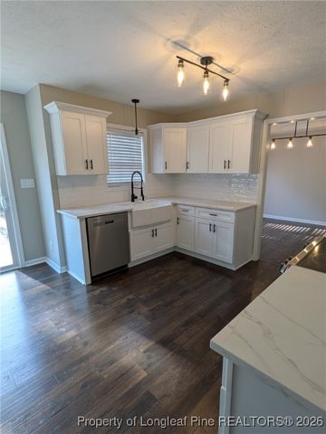 30 Rockingham Street, Spring Lake, NC 28390