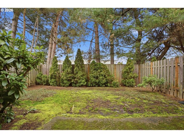 7838 Se SPORRI Ln, Milwaukie, OR 97267