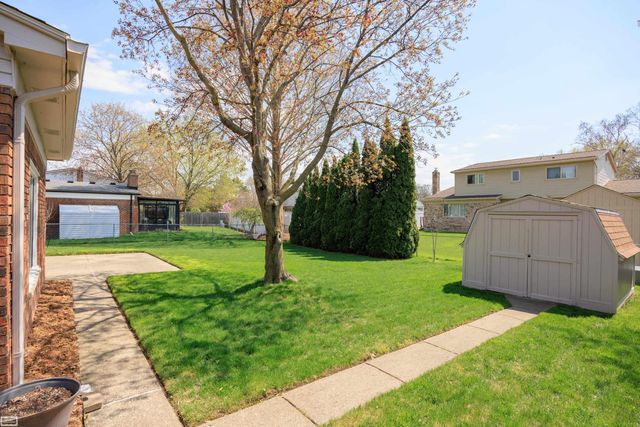 14360 Kerner Drive, Sterling Heights, MI 48313