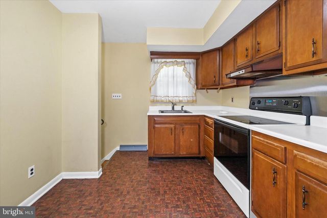 40 LYRIC DR, Newark, DE 19702