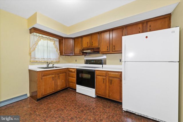 40 LYRIC DR, Newark, DE 19702