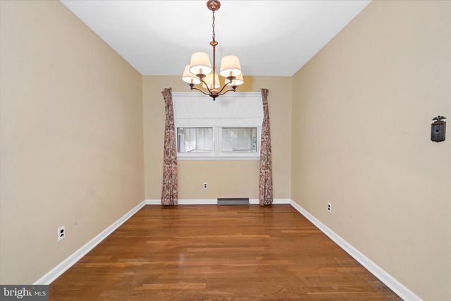 40 LYRIC DR, Newark, DE 19702