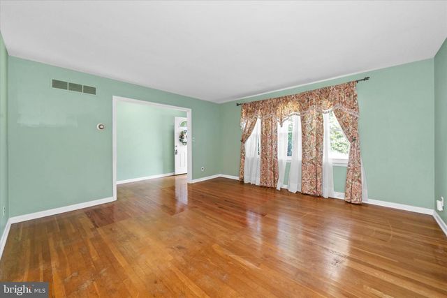 40 LYRIC DR, Newark, DE 19702