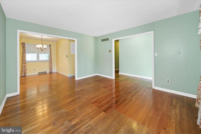 40 LYRIC DR, Newark, DE 19702