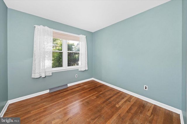 40 LYRIC DR, Newark, DE 19702