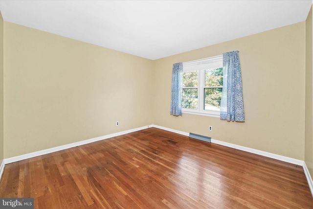 40 LYRIC DR, Newark, DE 19702