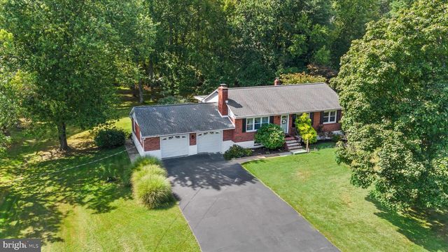 40 LYRIC DR, Newark, DE 19702