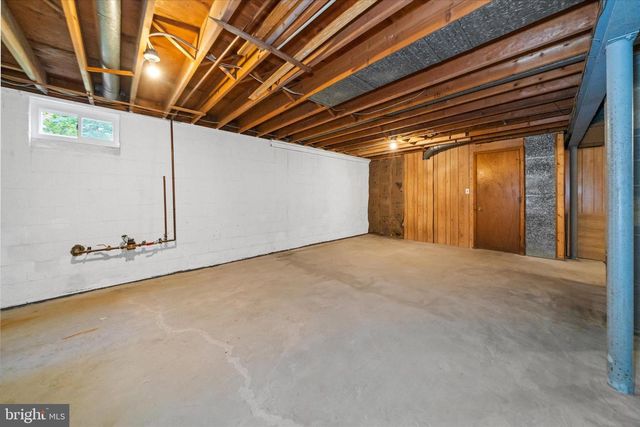40 LYRIC DR, Newark, DE 19702