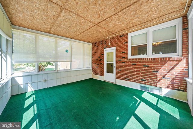 40 LYRIC DR, Newark, DE 19702