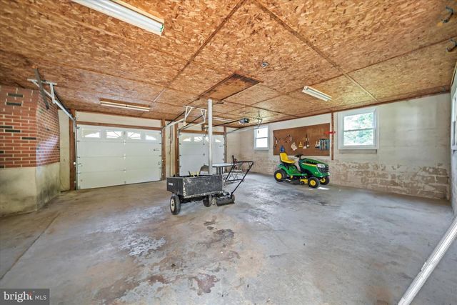 40 LYRIC DR, Newark, DE 19702