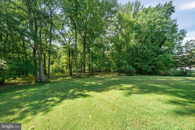 40 LYRIC DR, Newark, DE 19702